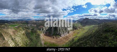 Luftaufnahme des Staudamms Montejaque in der Provinz Malaga, Spanien Stockfoto