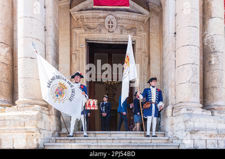 Noto, Sizilien, Italien - Mai 14 2022: Das Blumenfestival von Noto in Sizilien Stockfoto