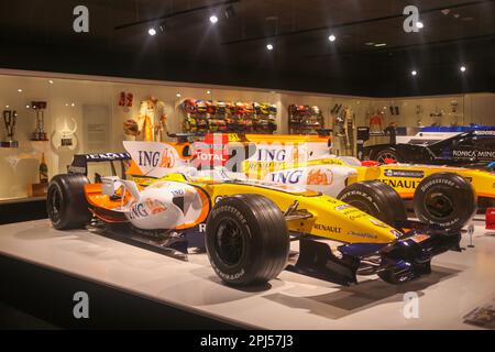 Cayes, Spanien. 30. März 2023. Der Renault R28, mit dem er 2008 bei einem Besuch des Fernando Alonso Museums am 30. März 2023 im Fernando Alonso Museum and Circuit in Cayes, Spanien, zwei Siege erringen konnte. (Foto: Alberto Brevers/Pacific Press/Sipa USA) Guthaben: SIPA USA/Alamy Live News Stockfoto