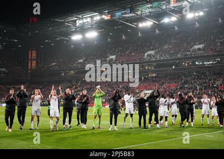 KÖLN, DEUTSCHLAND - MÄRZ 28: Koen Casteels (Belgien), Arthur Theate (Belgien), Wout Faes (Belgien), Jan Vertonghen (Belgien), Amadou Onana (Belgien), Kevin De Bruyne (Belgien), Orel Mangala (Belgien), Romelu Lukaku (Belgien), Yannick Carrasco (Belgien), Dodi Lukakio (Belgien), Timeby Castagne (Belgien) Thomas Kaminski (Belgien), Matz Sels (Belgien), Zeno Debast (Belgien), Leandro Trossard (Belgien), Charles De Ketelaere (Belgien), Thomas Meunier (Belgien), Lois Openda (Belgien), Romeo Lavia (Belgien), Dennis Praet (Belgien), Sebastiaan Bornauw (Belgien), Alexis Saelema Stockfoto