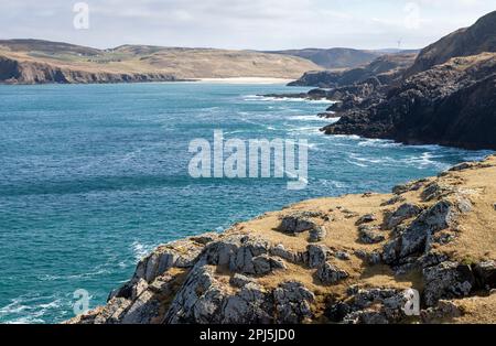 Blick zurück in Richtung Farr Bay von der Landzunge nahe Bettyhill, Highland, Schottland Stockfoto