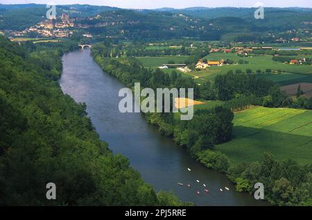 Frankreich, Dordogne, Dordogne, von Domme aus gesehen Stockfoto