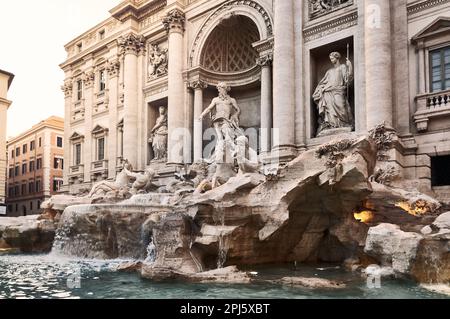 Ein Detail der Fontäne Trevi-Fassade in Rom Stockfoto