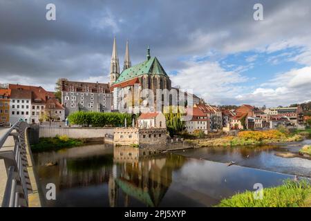 Gorlitz, Deutschland. Weitwinkelblick auf die Neisse-Peterskirche Stockfoto