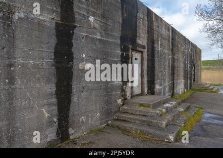 Batterie Fiemel. Deutscher Bunker aus dem Zweiten Weltkrieg. Stockfoto