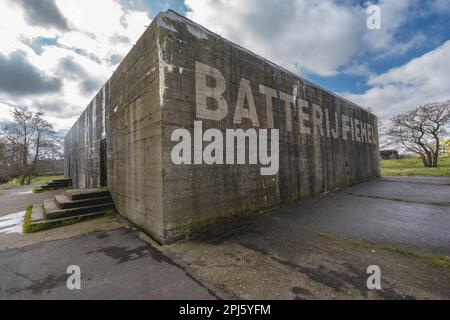 Batterie Fiemel. Deutscher Bunker aus dem Zweiten Weltkrieg. Stockfoto