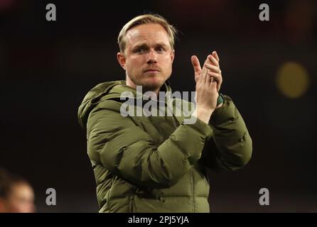 Dateifoto vom 04.-05-2022 von Jonas Eidevall, der Mikel Artetas Einschätzung ihres „wunderschönen“ und „inspirierenden“ Viertelfinalsiegs der Women's Champions League als perfektes Beispiel für die „ein-Club“-Atmosphäre im Norden Londons begrüßte. Ausgabedatum: Freitag, 31. März 2023. Stockfoto