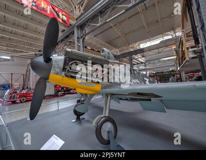 Flugzeuge und Raumfahrzeuge aus dem Speyer Technik Museum Flugzeuge und Space Shuttle Buran-Technik Museum Speyer Stockfoto