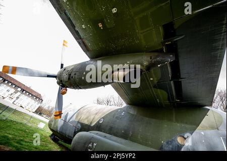 Flugzeuge und Raumfahrzeuge aus dem Speyer Technik Museum Flugzeuge und Space Shuttle Buran-Technik Museum Speyer Stockfoto