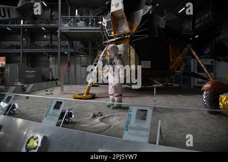 Flugzeuge und Raumfahrzeuge aus dem Speyer Technik Museum Flugzeuge und Space Shuttle Buran-Technik Museum Speyer Stockfoto