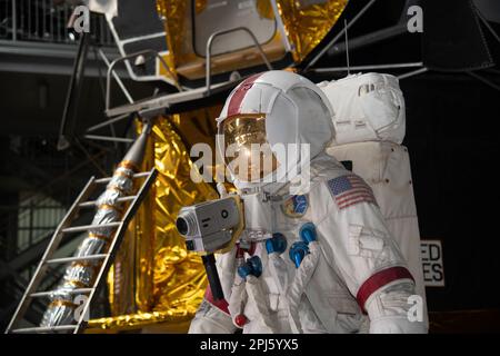 Flugzeuge und Raumfahrzeuge aus dem Speyer Technik Museum Flugzeuge und Space Shuttle Buran-Technik Museum Speyer Stockfoto