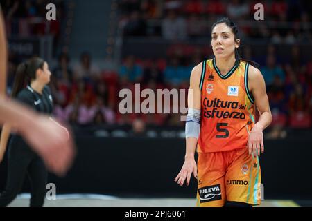 Saragossa, Spanien. 30. März 2023. Cristina Ouvina von Valencia Basket während des Quarterfinals des Queen's Cup zwischen Valencia Basket und Movistar Estudiantes im Pavilion Principe Felipe. Endstand: Valencia Basket 69:56 Movistar Estudiantes. (Foto: Vicente Vidal Fernandez/SOPA Images/Sipa USA) Guthaben: SIPA USA/Alamy Live News Stockfoto