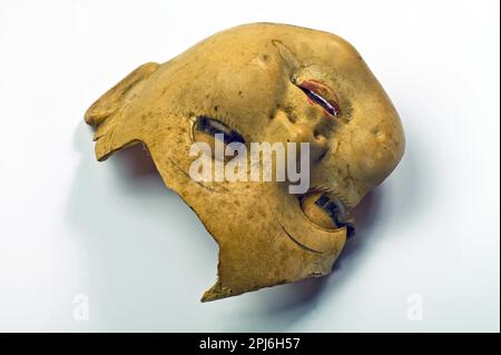 Zerbrochene Puppe Kopf Stockfoto