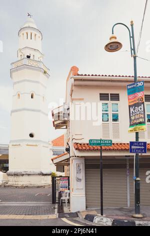 Georgetown, Penang, Malaysia - 01. September 2014: Lebuh Aceh Moschee. Lebuh Acheh, eine der Hauptstraßen im historischen Georgetown, Penang, Malaysia Stockfoto
