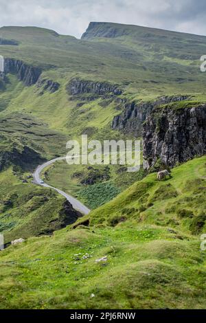 Malerischer Blick auf den Trotternish Ridge auf der Isle of Skye, Schottland, Großbritannien Stockfoto