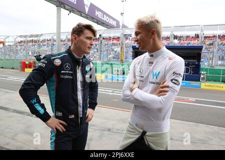 Melbourne, Australien. 31. März 2023. MELBOURNE, Australien, 31. März 2023; #2, Logan Sargeant, USA, und Alexander ALBON vom Team Williams F1, AUSTRALIAN Formula One Grand Prix am 31. März 2023, Albert Park - Melbourne, Formel 1 Rennen in Australien, Motorsport, F1 GP, Honorarpflichtiges Foto, Bild mit möglicher Gebühr, Copyright © Paul CROSS/ATP images (CROSS Paul/ATP/SPP) Credit: SPP Sport Press Photo. Alamy Live News Stockfoto