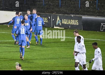 Denderleeuw, Belgien. 31. März 2023. Dender Suer Barbaros Cukur Tiago feiert nach einem Tor während eines Fußballspiels zwischen Dender EH und Jong Genk (U23) am Freitag, den 31. März 2023 in Denderleeuw, am 5. Tag der Relegation Play-offs während der 1B. Division der belgischen Meisterschaft 2022-2023 „Challenger Pro League“. BELGA FOTO TOM GOYVAERTS Kredit: Belga News Agency/Alamy Live News Stockfoto
