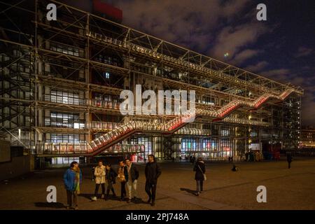 Das Pompidou Center, Paris, Frankreich bei Nacht Stockfoto