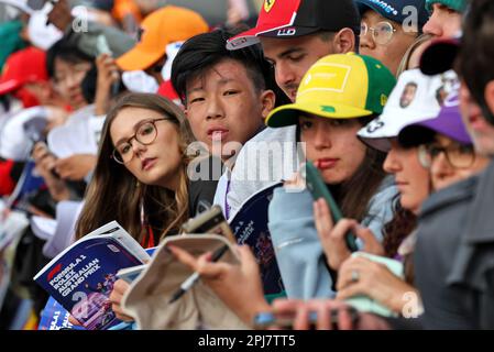 Melbourne, Australien. 01. April 2023. Atmosphäre des Stromkreises – Lüfter. Großer Preis Australiens, Samstag, 1. April 2023. Albert Park, Melbourne, Australien. Kredit: James Moy/Alamy Live News Stockfoto