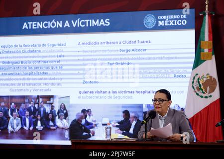 Mexiko-Stadt, Mexiko. 31. März 2023. Die mexikanische Ministerin für Sicherheit und Bürgerschutz, Rosa Icela Rodriguez, bestätigt auf einer Pressekonferenz im Nationalpalast in Mexiko-Stadt die Inhaftierung der am Tod von Migranten beteiligten Personen in der Einwanderungsstation in Juarez-Stadt, Chihuahua. Am 31. März 2023 in Mexiko-Stadt, Mexiko (Kreditbild: © Luis Barron/Eyepix via ZUMA Press Wire) NUR REDAKTIONELLER GEBRAUCH! Nicht für den kommerziellen GEBRAUCH! Kredit: ZUMA Press, Inc./Alamy Live News Stockfoto