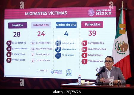 Mexiko-Stadt, Mexiko. 31. März 2023. Die mexikanische Ministerin für Sicherheit und Bürgerschutz, Rosa Icela Rodriguez, bestätigt auf einer Pressekonferenz im Nationalpalast in Mexiko-Stadt die Inhaftierung der am Tod von Migranten beteiligten Personen in der Einwanderungsstation in Juarez-Stadt, Chihuahua. Am 31. März 2023 in Mexiko-Stadt, Mexiko (Kreditbild: © Luis Barron/Eyepix via ZUMA Press Wire) NUR REDAKTIONELLER GEBRAUCH! Nicht für den kommerziellen GEBRAUCH! Kredit: ZUMA Press, Inc./Alamy Live News Stockfoto