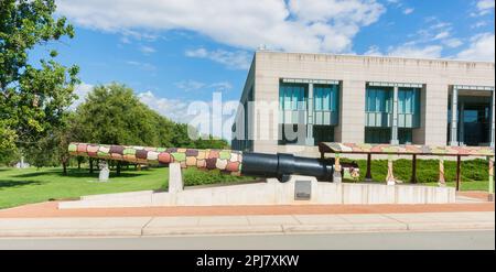 Canberra Australia 24 2011. Januar; das Amiens Pistolenfass wird im Australian war Memorial ausgestellt. Stockfoto