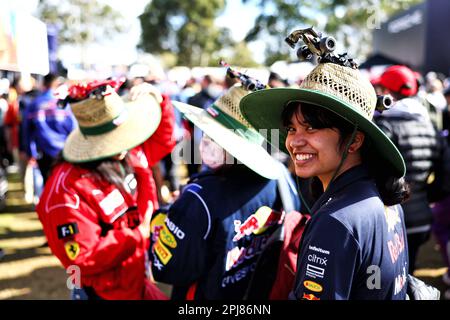 Melbourne, Australien. 01. April 2023. Atmosphäre des Stromkreises – Lüfter. Großer Preis Australiens, Samstag, 1. April 2023. Albert Park, Melbourne, Australien. Kredit: James Moy/Alamy Live News Stockfoto