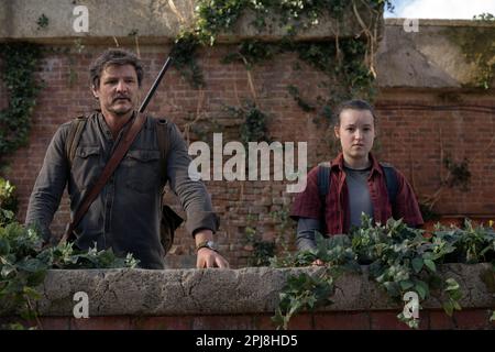 PEDRO PASCAL und BELLA RAMSEY in DEN LETZTEN USA (2023) unter der Regie VON LIZA JOHNSON, CRAIG MAZIN und NEIL DRUCKMANN. Guthaben: PlayStation Productions / Sony Pictures Television / Album Stockfoto