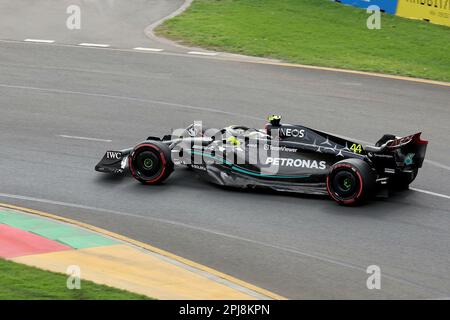 Melbourne, Australien. 01. April 2023. 1. April 2023, Albert Park, Melbourne, FORMEL 1 ROLEX GRAND PRIX 2023, im Bild Lewis Hamilton (GBR), Mercedes-AMG Petronas Formel 1 Team Credit: dpa/Alamy Live News Stockfoto