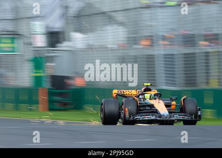 Melbourne, Australien, 1. April 2023. Nyck de Vries (21) auf dem Weg nach Scuderia AlphaTauri während der Formel 1, um sich am 01. April 2023 beim australischen Formel 1 Grand Prix auf der Melbourne Grand Prix Circuit in Albert Park, Australien, zu qualifizieren. Kredit: Dave Hewison/Speed Media/Alamy Live News Stockfoto