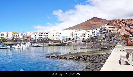 Migrantenboote im Hafen von La Restinga, El Hierro, Kanarische Inseln, Spanien, Europa, Stockfoto