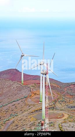 Windpark auf dem Gipfel des Berges in Villa de Valverde, El Hierro, Santa Cruz de Tenerife, Kanarische Inseln, Spanien, Europa Stockfoto