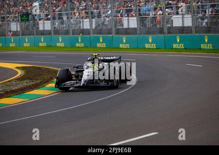 Melbourne, Australien. 01. April 2023. 1. April 2023: Melbourne Grand Prix Circuit, Melbourne, Victoria, Australien: Australian Formula 1 Grand Prix: Qualifizierung: Nr. 44 Mercedes AMG Petronas Fahrer Lewis Hamilton während der Qualifizierung für die australische Formel 1 Gutschrift: Action Plus Sports Images/Alamy Live News Stockfoto
