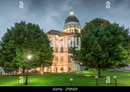 Das Maine State House in Augusta, Maine, USA in der Dämmerung. Stockfoto