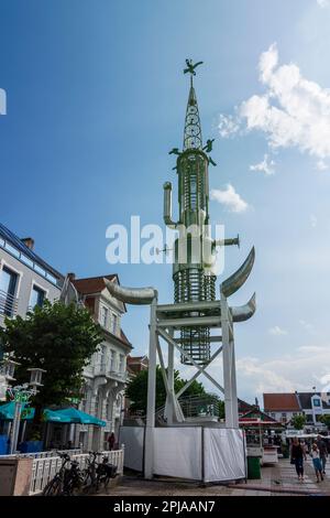 Aurich: Marktplatz, Sousturm in Ostfriesland, Niedersachsen, Niedersachsen, Deutschland Stockfoto