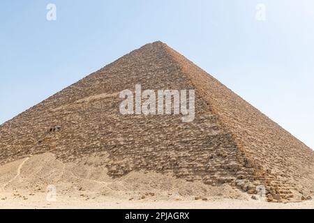 Die Rote Pyramide an der Nekropole Dahschur in Ägypten Stockfoto