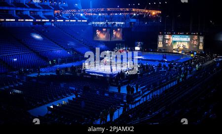 LONDON, VEREINIGTES KÖNIGREICH. 01. April 2023. Ein Überblick über die Bühne und Arena während der Joshua vs. Franklin + Undercard Fight in der O2 Arena, London, UK am Samstag, den 01. April 2023 in LONDON, ENGLAND. Kredit: Taka G Wu/Alamy Live News Stockfoto