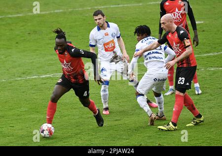 Seraing, Belgien. 01. April 2023. Seraings Marvin Silver Tshibuabua kontrolliert den Ball während eines Fußballspiels zwischen RFC Seraing und KAA Gent, Samstag, den 01. April 2023 in Seraing, am 31. Tag der ersten Division der belgischen Meisterschaft „Jupiler Pro League“ von 2022-2023. BELGA FOTO JOHN THYS Kredit: Belga News Agency/Alamy Live News Stockfoto