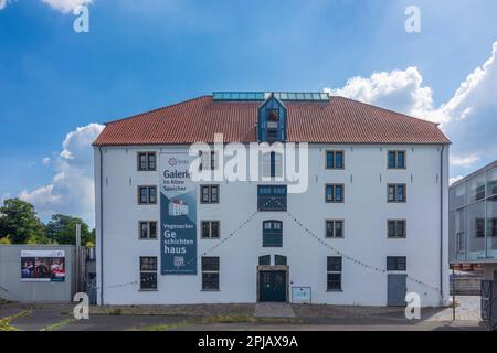 Bremen: Altes Lagerhaus neben dem Hafenbecken, heute beherbergt es das Vegesacker Geschichtenhaus und eine Galerie in Bremen, Germa Stockfoto