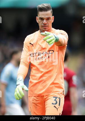 Etihad Stadium, Manchester, Großbritannien. 1. April 2023. Premier League Football, Manchester City gegen Liverpool; Manchester City Torwart Ederson Credit: Action Plus Sports/Alamy Live News Stockfoto