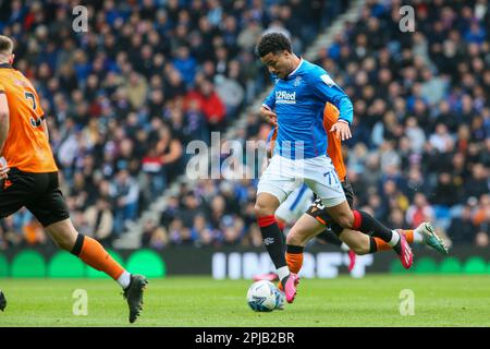 Glasgow, Großbritannien. 1. April 2023. Die Rangers spielten Dundee United im Ibrox Stadium, der Heimat der Rangers, in einem Spiel der schottischen Premiership. Die Rangers gewannen 2:0, wobei Malik Tillman (Nummer 71) beide Tore in 38 Minuten und 55 Minuten erzielte. Es war ein wichtiges Spiel für Allan McGregor, den Rangers Torwart, denn es war das 500. Spiel, das er für den Club gespielt hatte. Kredit: Findlay/Alamy Live News Stockfoto