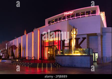 Ein Bild von Gordon Ramsay Hell's Kitchen bei Nacht. Stockfoto