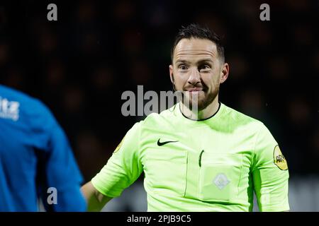 Nijmegen, Niederlande. 01. April 2023. NIJMEGEN, NIEDERLANDE - APRIL 1: Schiedsrichter Edwin de Graaf während des niederländischen Eredivisie-Spiels zwischen NEC Nijmegen und PSV im Stadion de Goffert am 1. April 2023 in Nijmegen, Niederlande (Foto von Broer van den Boom/Orange Pictures). Kredit: Orange Pics BV/Alamy Live News Stockfoto