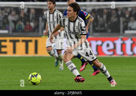 Turin, Italien. 01. April 2023. Nicolo Fagioli vom FC Juventus in Aktion während des Fußballspiels der Serie A zwischen dem FC Juventus und Hellas Verona im Juventus Stadion in Torino (Italien), 1. April 2023. Foto Giuliano Marchisciano/Insidefoto Credit: Insidefoto di andrea staccioli/Alamy Live News Stockfoto