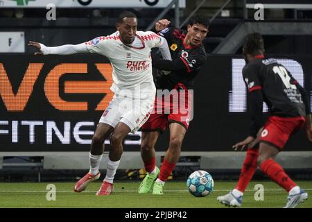 ROTTERDAM - (lr) Joshua Brenet vom FC Twente, Couhaib Driouech von sbv Excelsior während des niederländischen Premier League-Spiels zwischen sbv Excelsior und SC Cambuur im Van Donge & De Roo Stadium am 19. März 2023 in Rotterdam, Niederlande. ANP ROY LAZET Credit: ANP/Alamy Live News Stockfoto