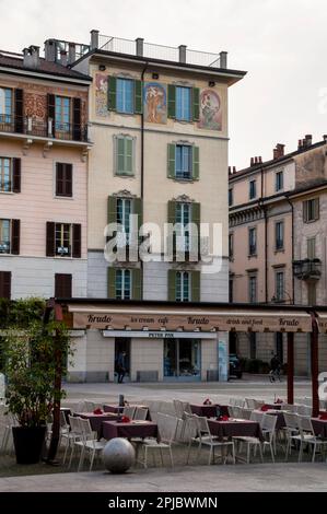 Homageto tschechischer Jugendstilmaler Alphonse Mucha in Como, Italien. Stockfoto