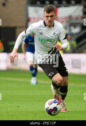 Derby County Football Team gegen Ipswich Town FC am 01. April 2023 im Pride Park Stadium in Derby, Großbritannien. Jason Knight (Derby County) im Pride Park Stadium, Derby, Großbritannien Kredit: Mark Dunn/Alamy Live News Stockfoto