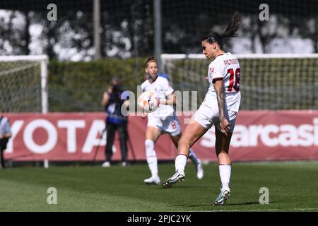 Rom, Italien. 01. April 2023. Martina Piemonte von A.C. Mailand am 21. Tag der Serie A Meisterschaft Poule Scudetto zwischen A.S. Roma Women und A.C. Milan Women im stadio Tre Fontane am 1. April 2023 in Rom, Italien. Kredit: Live Media Publishing Group/Alamy Live News Stockfoto