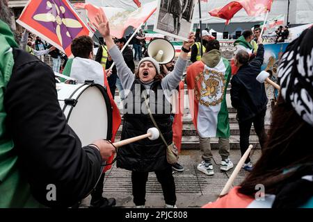 Im Ausland lebende Iraner protestieren gegen die Islamische Republik und die Menschenrechtsverletzungen des Staates in London, Großbritannien. Stockfoto