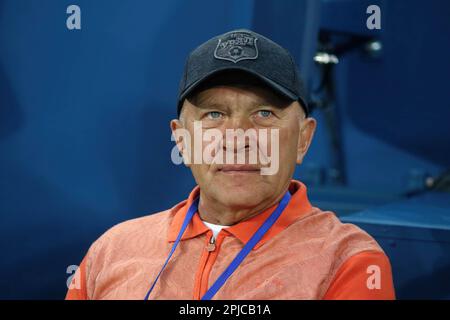 Sankt Petersburg, Russland. 01. April 2023. Grigori Ivanov, Präsident des FC Ural, wurde während des Fußballspiels der russischen Premier League zwischen Zenit St. Petersburg und Ural Jekaterinburg in der Gazprom Arena gesehen. Endergebnis: Zenit 2:0 Ural. (Foto: Maksim Konstantinov/SOPA Images/Sipa USA) Guthaben: SIPA USA/Alamy Live News Stockfoto